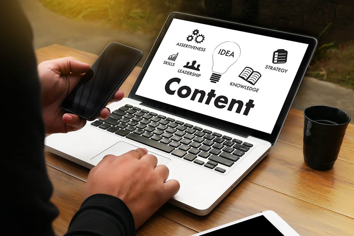 The following 10 benefits are some of the main advantages of applying AI to content development